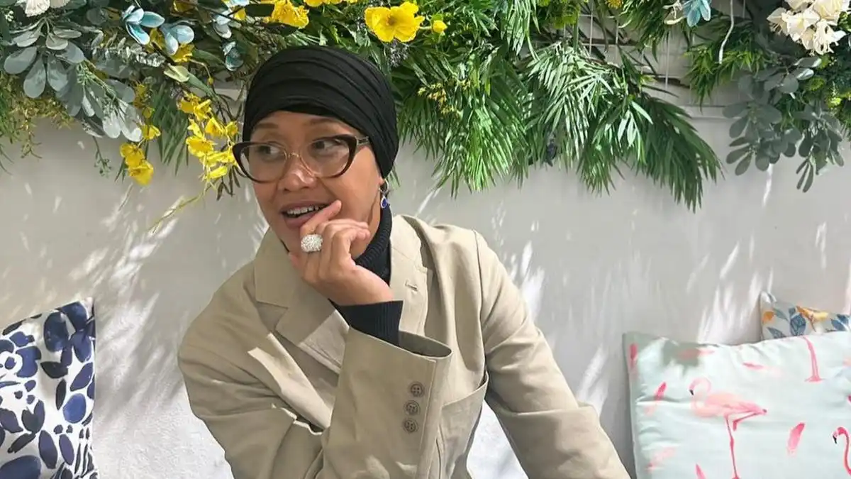 Jejak Karier Auk Murat: Dari Model Terbaik Indonesia hingga Perancang Sepatu