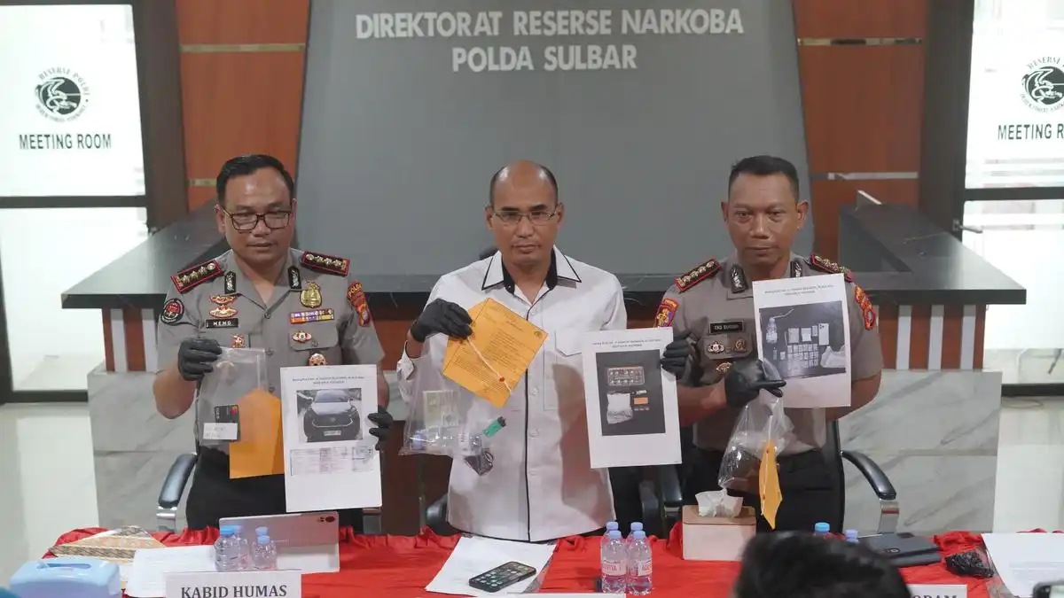 Tiga Tersangka Kasus Sabu di Sulbar Ditangkap, Polisi Diduga Berperan Memfasilitasi Transaksi