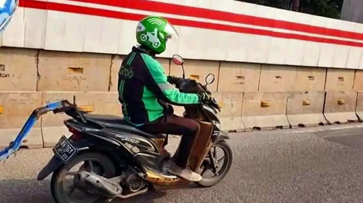 Pemerintah Susun Acuan Tarif Layanan Antar Makanan dan Barang Berbasis Ojol