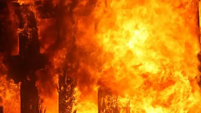 Kebakaran Apartemen di Bochum Tewaskan Tiga Orang, Lima Penghuni Terluka