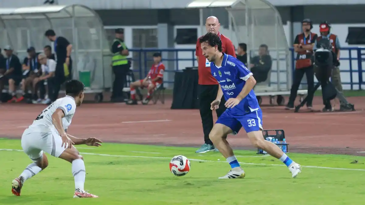 Thom Haye Soroti Padatnya Agenda Persib dan Keterbatasan Pemulihan