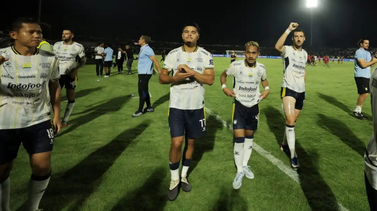 Sandy Walsh Berpeluang Tampil Perdana Saat Persib Menjamu Viettel FC