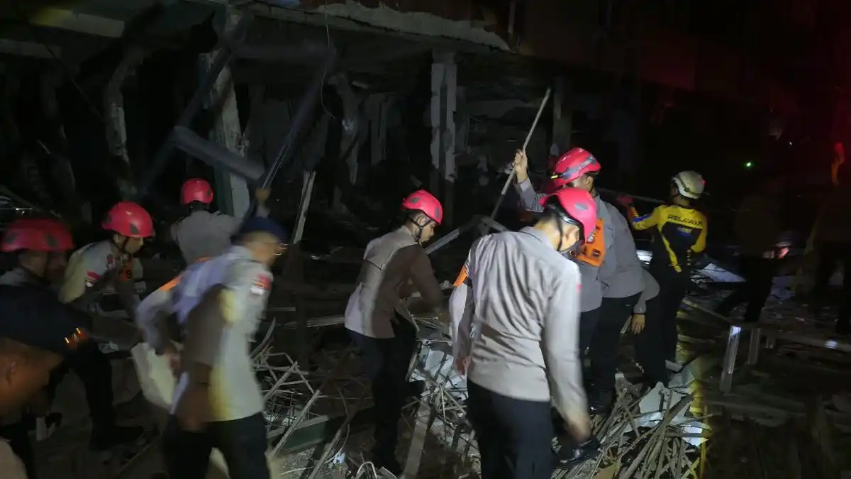 Ledakan di Pasar Cimanggis Ditangani, Penyebab Masih Diselidiki