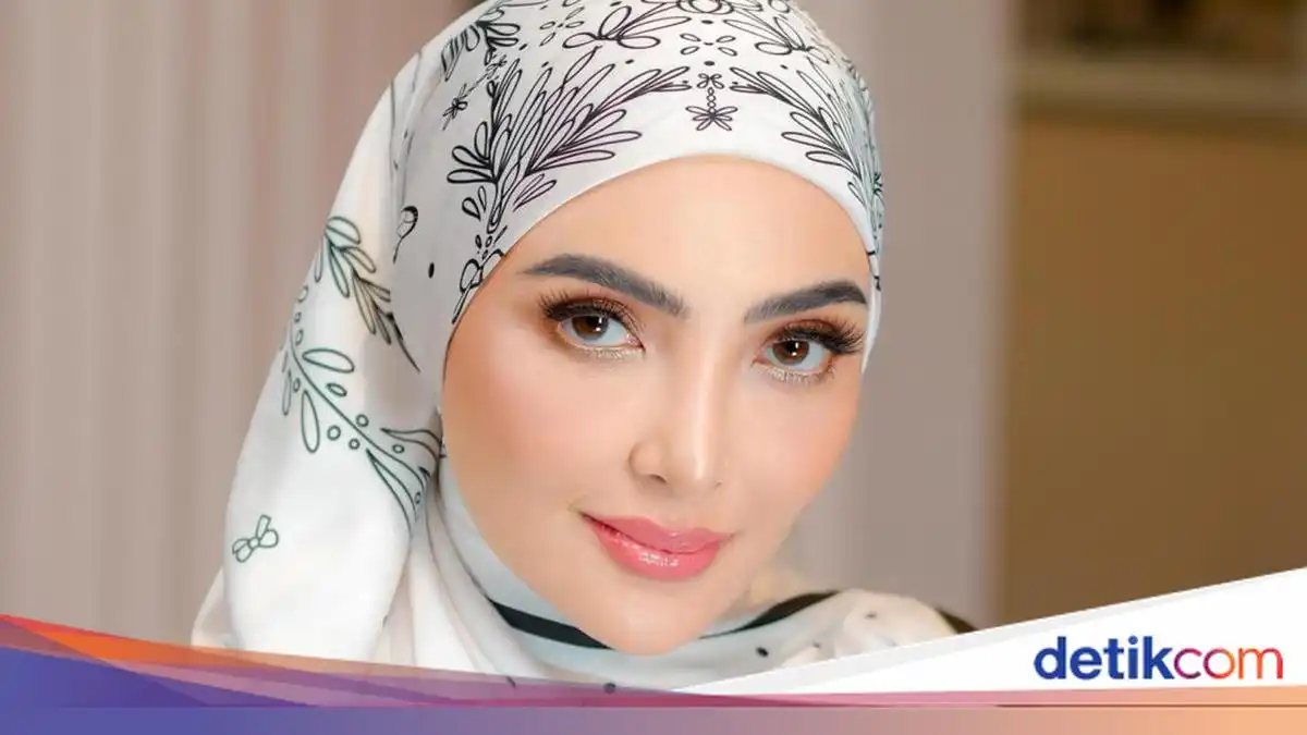 Perjalanan Ashanty Berhijab: Melepas Koleksi Busana dan Menata Prioritas Hidup