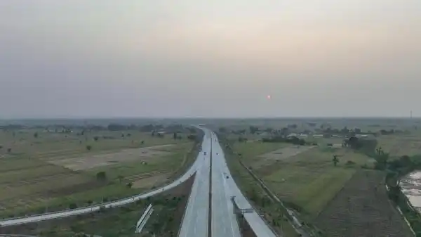Tarif Tol Prosiwangi Gending–Paiton Mulai Berlaku: Rincian Biaya per Golongan