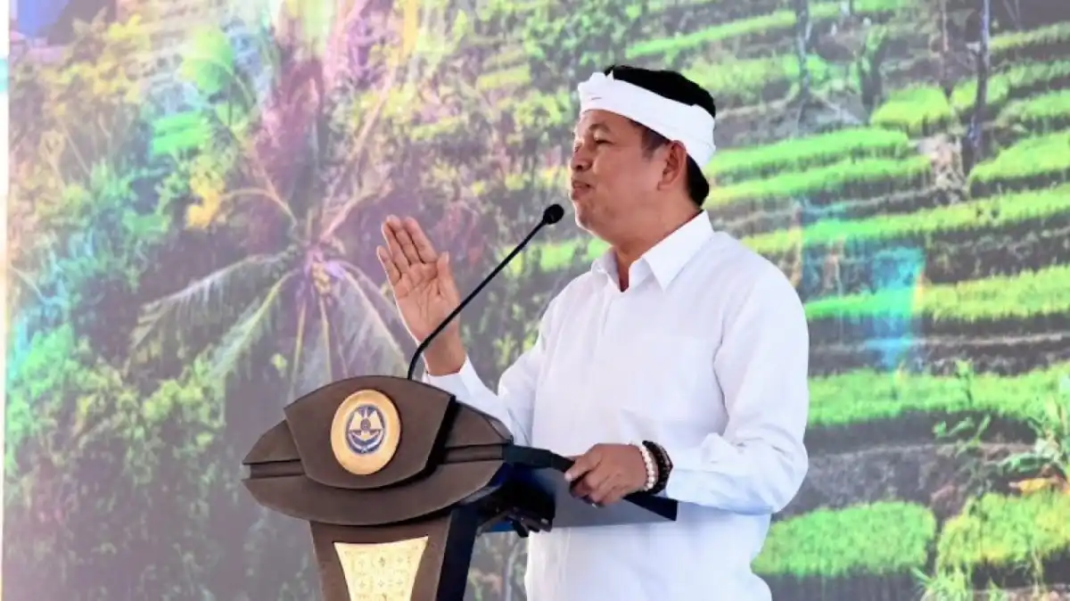 Respons Jawa Barat atas PHK: Perlindungan Hak dan Jalur Kerja Baru