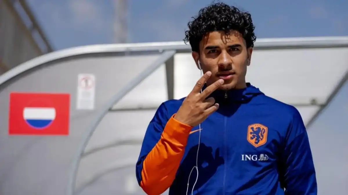 Rivas Manuhutu, Bek Muda PSV Berdarah Maluku yang Menarik Perhatian