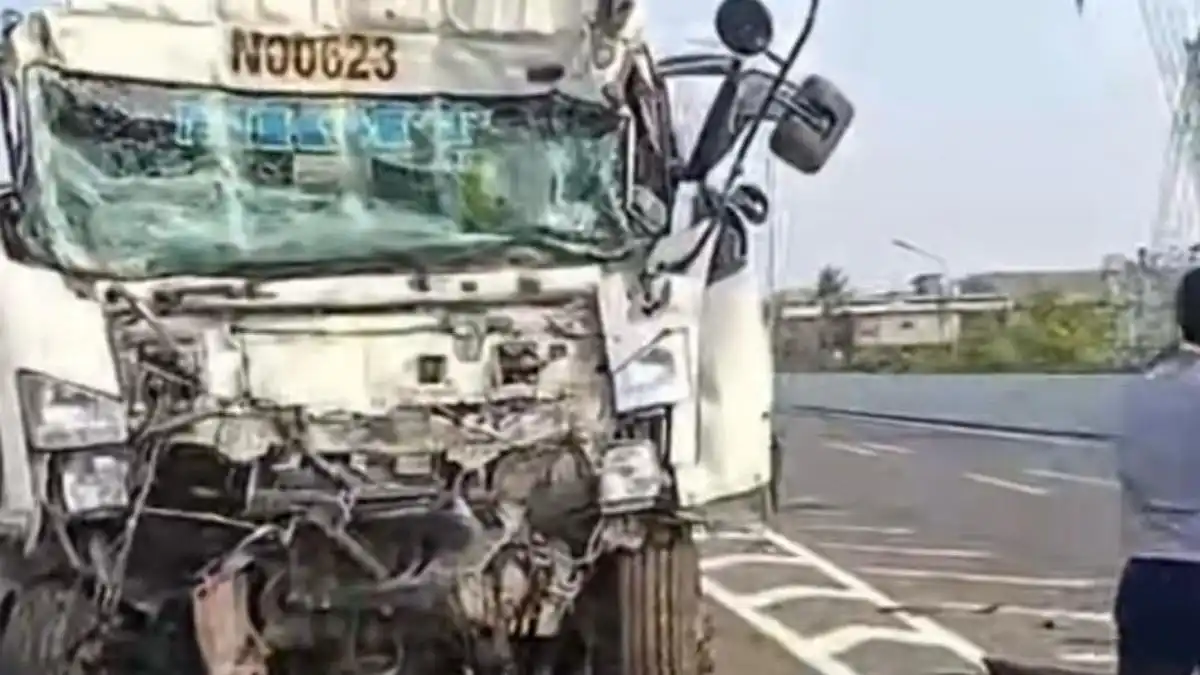 Tabrakan Dua Truk di Tol Cakung-Cilincing, Sopir Tangki Meninggal