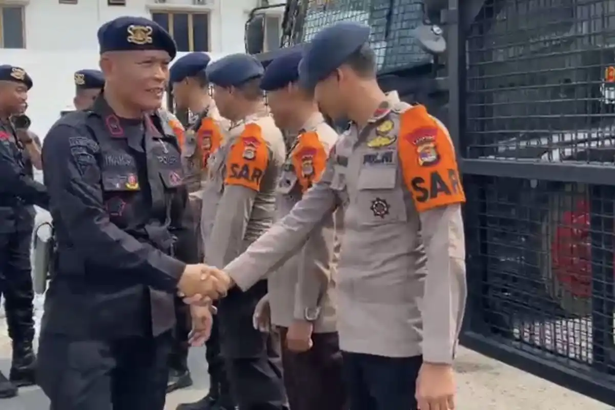 Dukungan Brimob Lintas Daerah Diperkuat untuk Tangani Karhutla