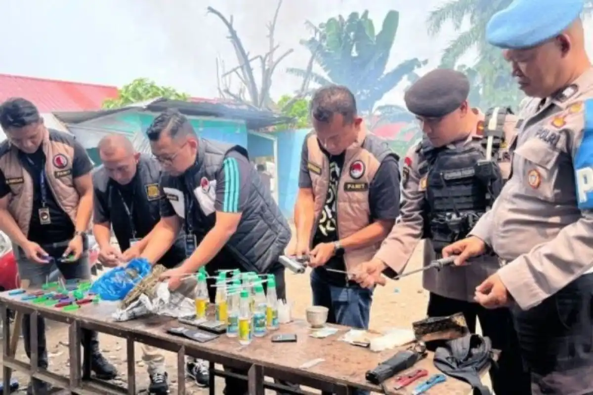 Penggerebekan Dugaan Peredaran Narkoba di Mencirim, Polisi Sita Airsoft Gun