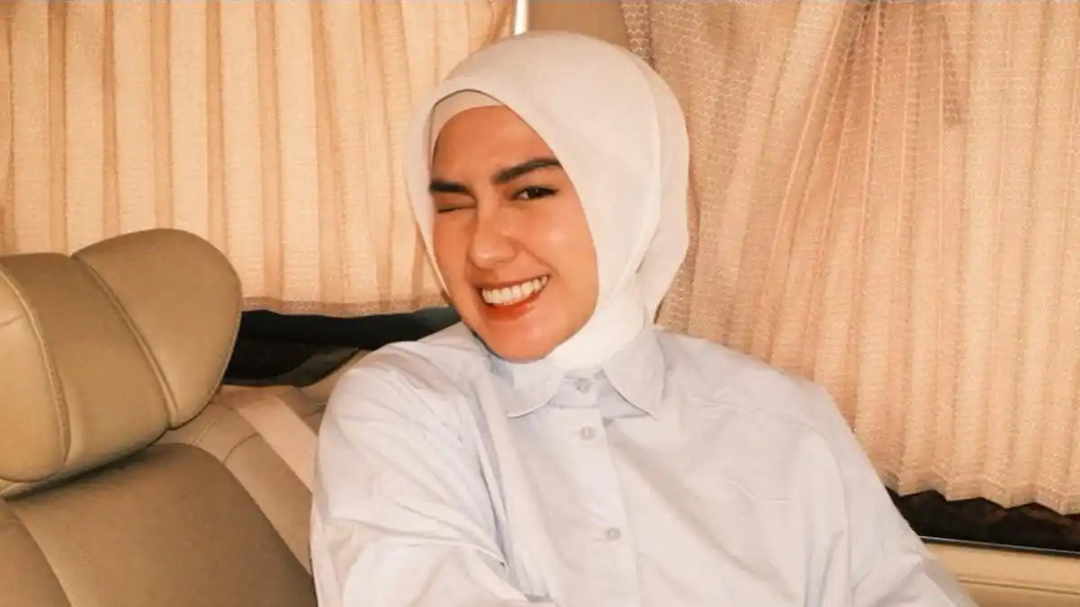 Ochi Rosdiana Mengenang Pengalaman Tak Biasa Sejak Masa Kecil