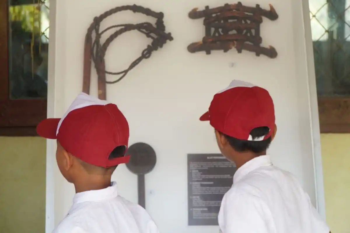 Museum NTB Hadirkan Artefak Sejarah di Sekolah Pelosok Lombok Tengah