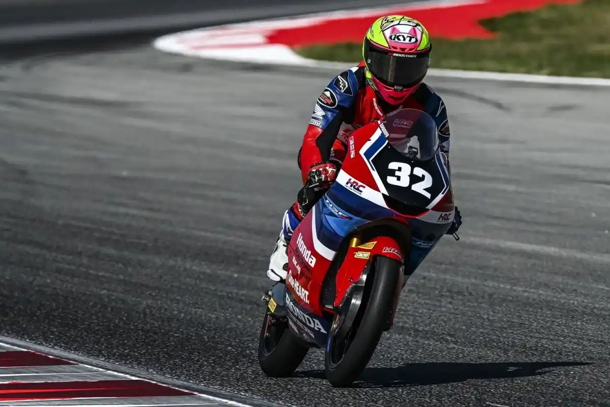 Kena Penalti di Misano, Kiandra Ramadhipa Kehilangan Peluang Tiga Besar Moto3 Junior 2026