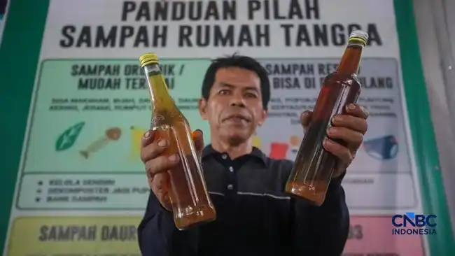 Warga Karet Kuningan Olah Plastik dan Styrofoam Menjadi Bahan Bakar