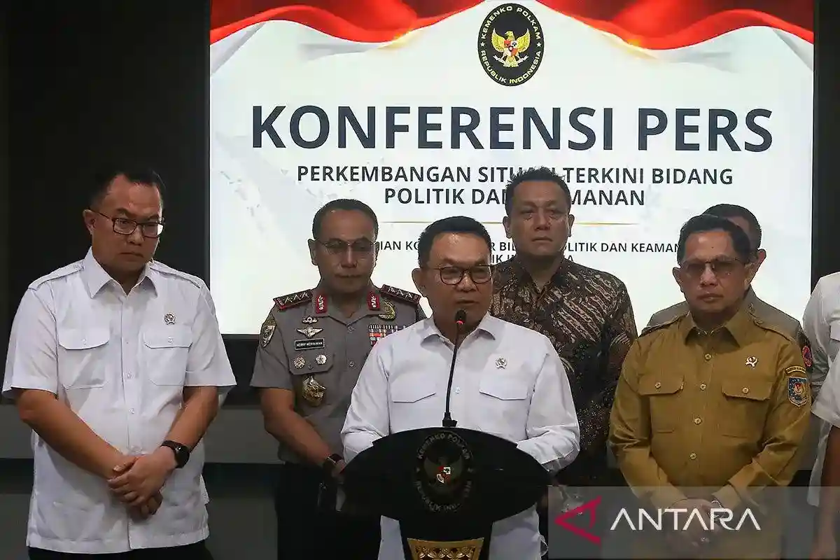Prabowo Bahas Perkembangan Karhutla Bersama Jajaran Kabinet di Istana