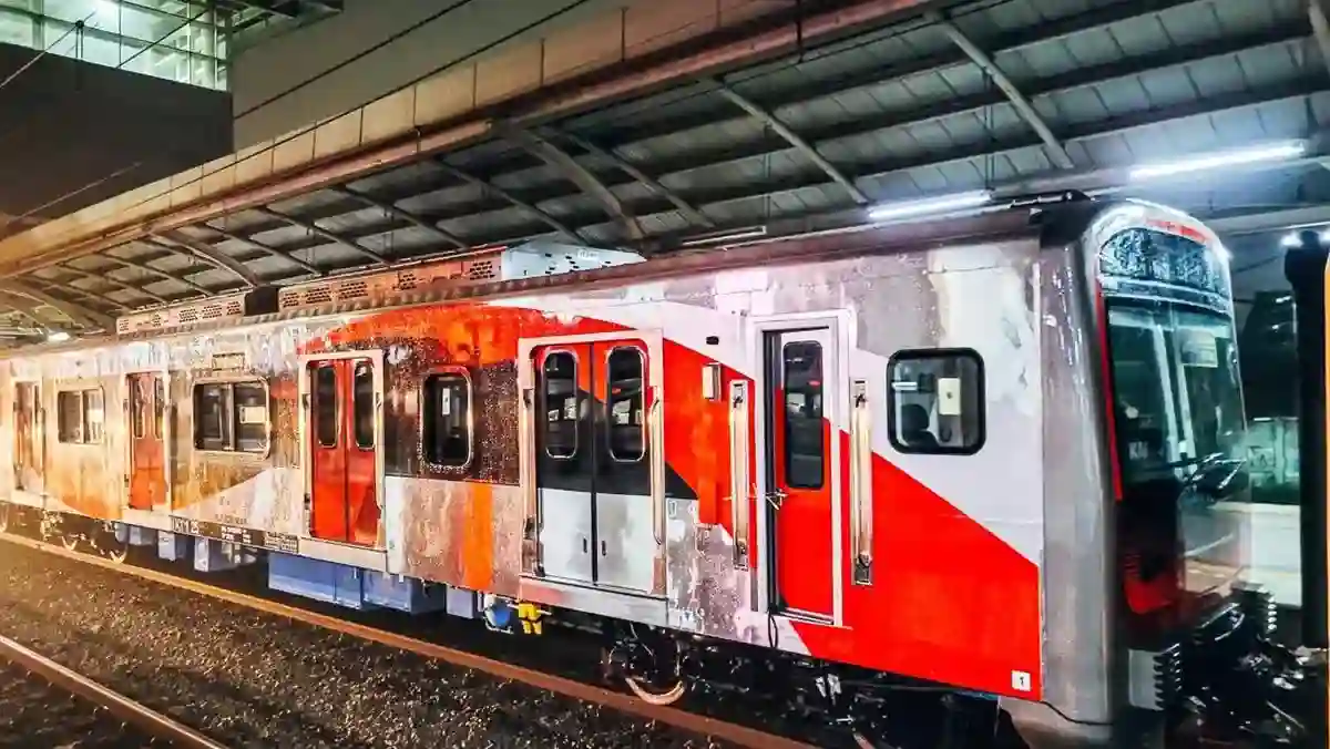 KAI Minta INKA Menuntaskan Catatan Teknis KRL Setelah Kembali Melayani Penumpang