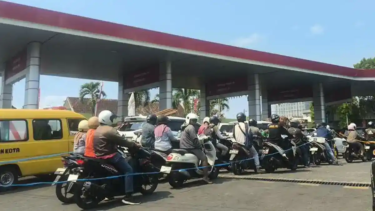 Distribusi BBM di Jawa Timur Dikebut, Pemerintah Targetkan Antrean Terurai dalam Dua Hari