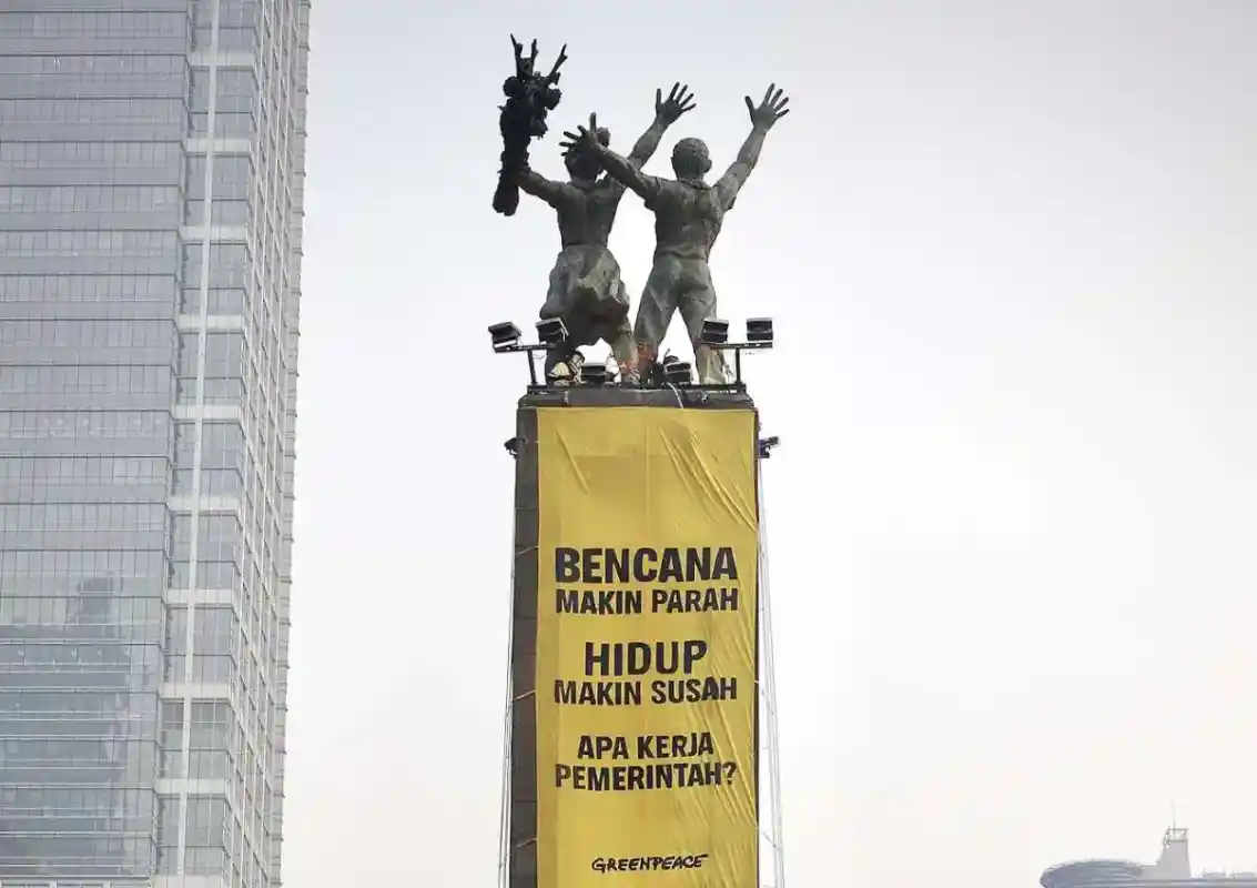 Aksi Greenpeace soal Karhutla Ditanggapi Istana di Jakarta