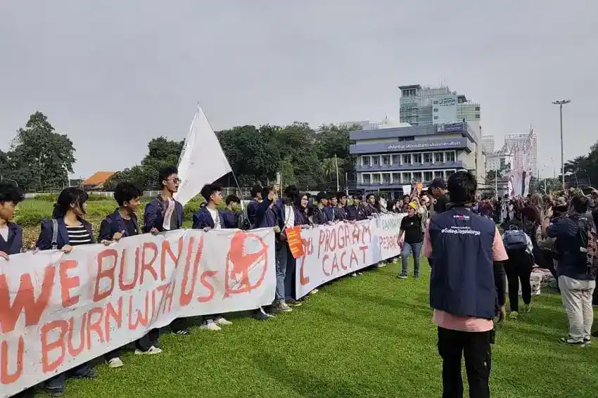 Aliansi Mahasiswa Gelar Aksi di Kawasan Tugu Tani