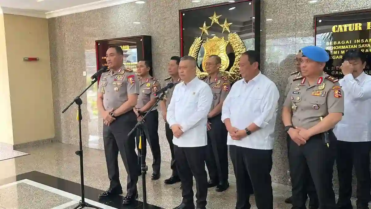 Polri Dalami Penyebab Kebakaran KMP Batumandi di Selat Sunda