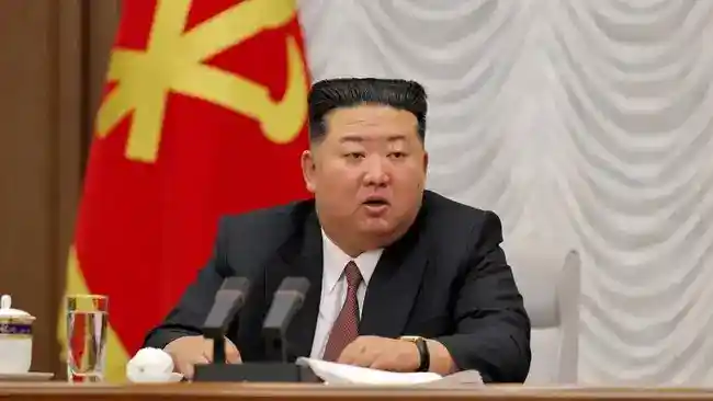 Rumor Kesehatan Kim Jong Un Beredar, Foto Terbaru Tunjukkan Ia Hadiri Pameran