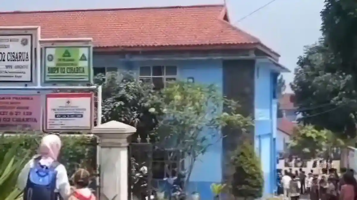 92 Siswa SMPN 2 Cisarua Dirawat, Dugaan Keracunan Usai Pembagian MBG Diselidiki