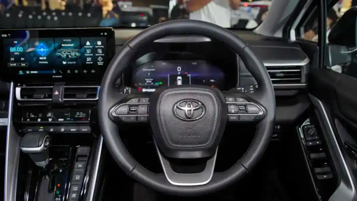 Kijang Innova Zenix 2026 Hadir dengan Pembaruan Layanan Konektivitas