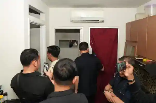 Pengawasan Imigrasi di Kalibata City: 45 WNA Dibawa untuk Pemeriksaan