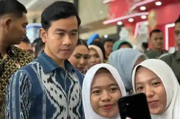 Pendekatan Langsung ke Warga Dinilai Menopang Elektabilitas Gibran