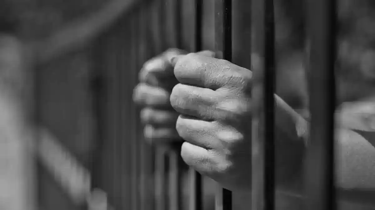 Polisi Tangkap Dokter Asal Bandung dalam Kasus Dugaan Pencabulan Anak