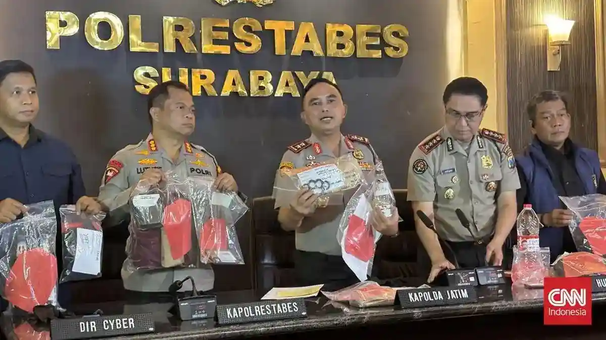 Satu Mahasiswa Jadi Tersangka Usai Diamankan dalam Aksi di Surabaya
