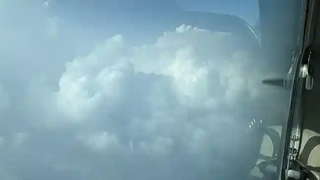 Operasi Modifikasi Cuaca BMKG di Jakarta: Penyemaian Awan dan Upaya Mengurangi Dampak Polusi