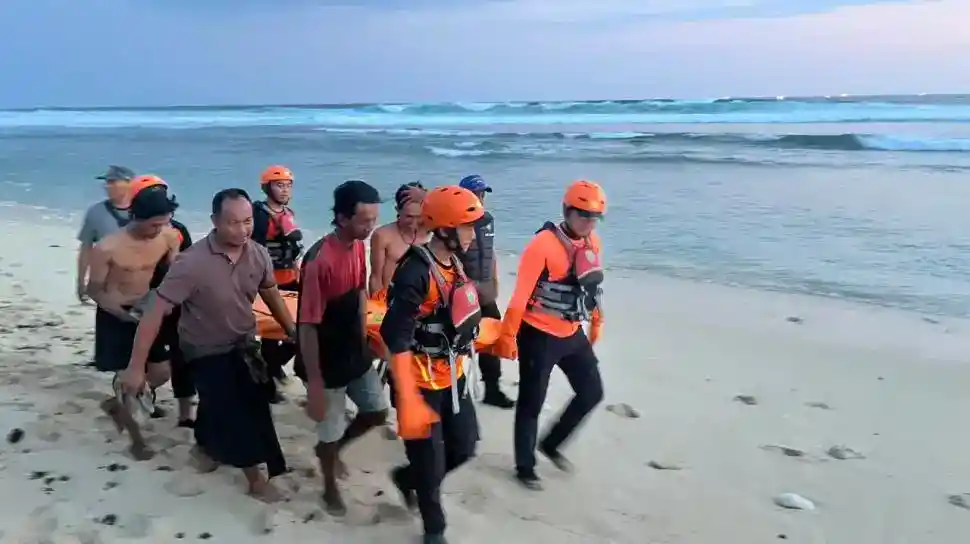 Evakuasi Jenazah Perempuan di Pantai Nyang-Nyang, Identitas Korban Belum Diketahui