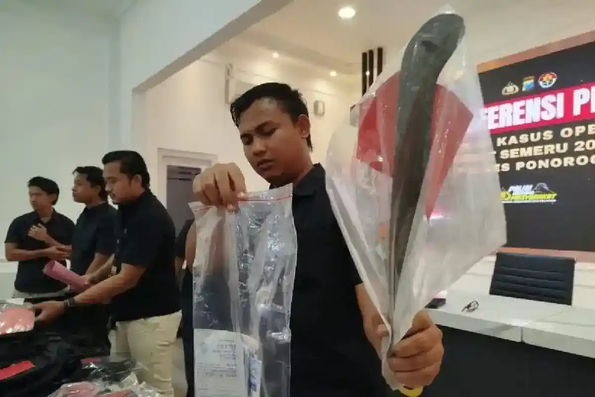 Modus Penjual Sayur Berujung Pencurian Emas di Ponorogo