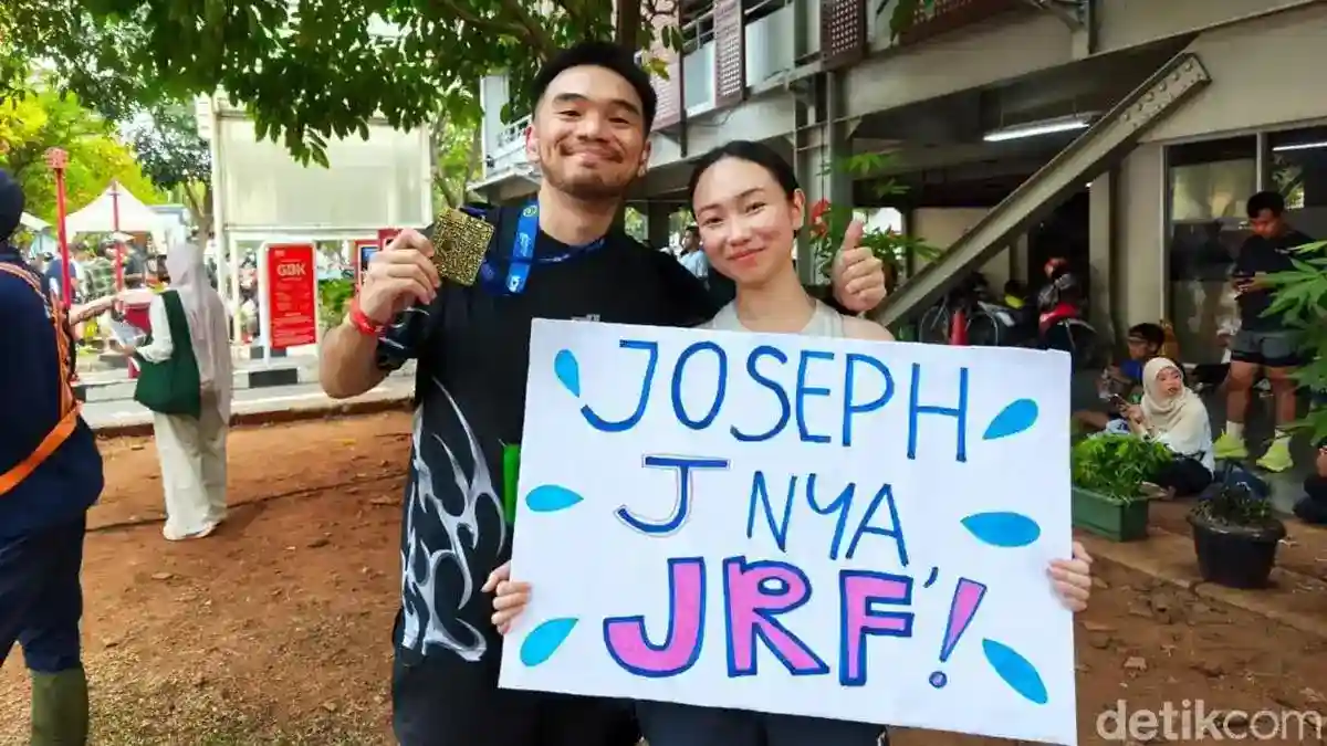 Dukungan Pasangan Warnai Jakarta Running Festival 2026