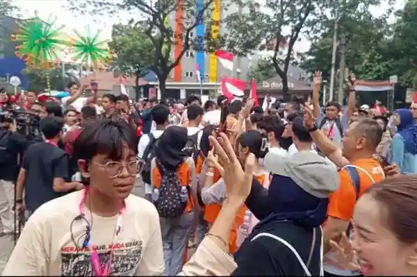 Napak Tilas Sumpah Pemuda di Jakarta Diikuti 500 Anak Muda, Peserta Sampaikan Tuntutan