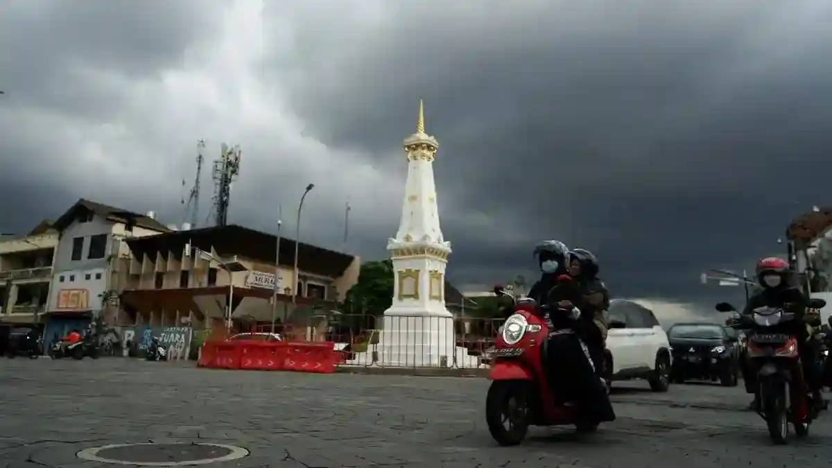 Peringatan Hujan BMKG: Jawa Barat Siaga, Sejumlah Daerah Berpotensi Diguyur Hujan