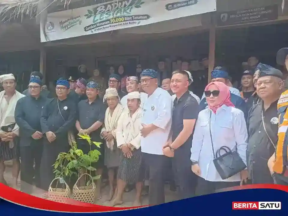 Program Baduy Lestari Salurkan 70.000 Bibit Pohon ke 68 Kampung Adat