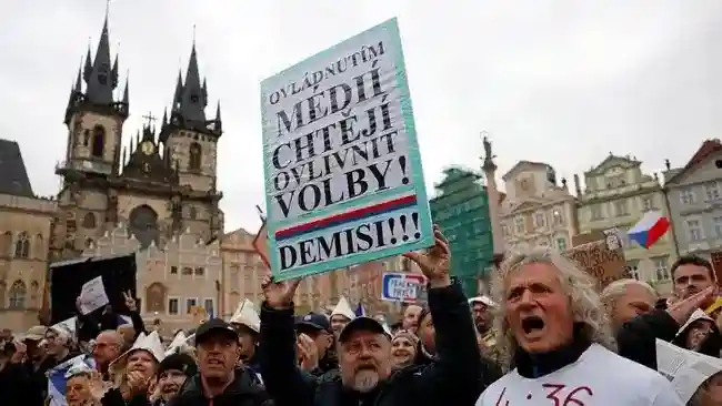 Polemik Pendanaan Penyiaran Publik Picu Aksi Massa di Praha