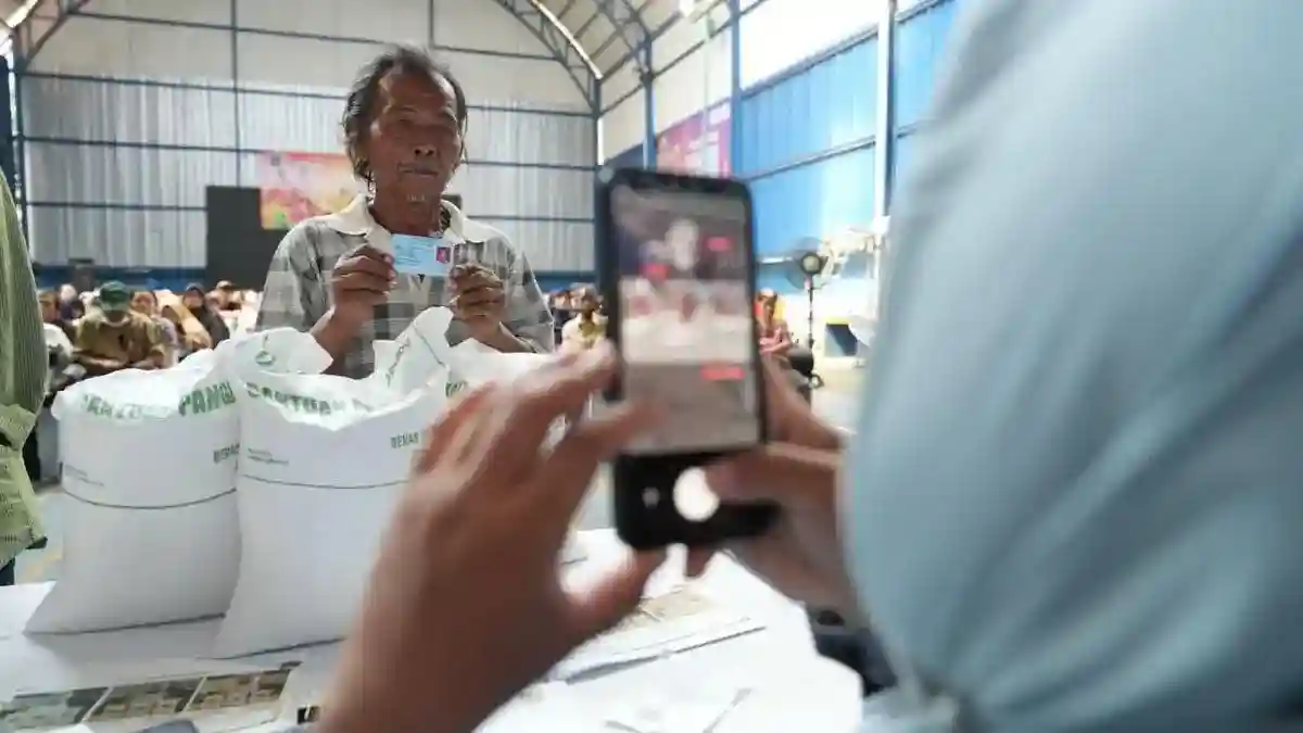 Bantuan Beras untuk 33,2 Juta Keluarga Dikebut, Pemerintah Siapkan Skema Harga Terjangkau