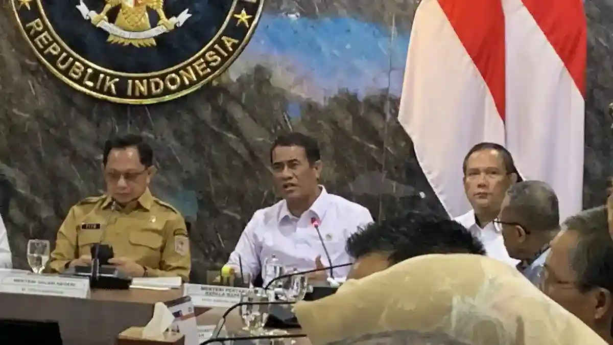 Amran Sebut Cadangan Beras Nasional Capai Rekor 25 Juta Ton