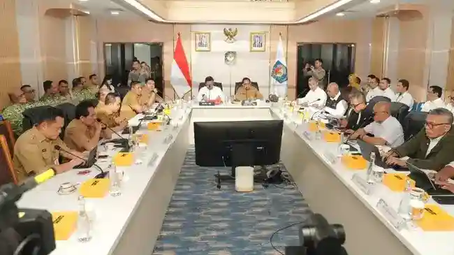 Pemulihan Sumatra Berjalan, Tito Dorong Percepatan Normalisasi Sungai