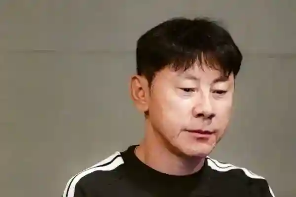 Kemenangan Persija Diiringi Kabar Pemecatan, Shin Tae-yong Ikut Bersedih