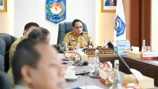 Strategi Mendagri Tekan Risiko Karhutla: Aturan Daerah dan Anggaran Diminta Bergerak