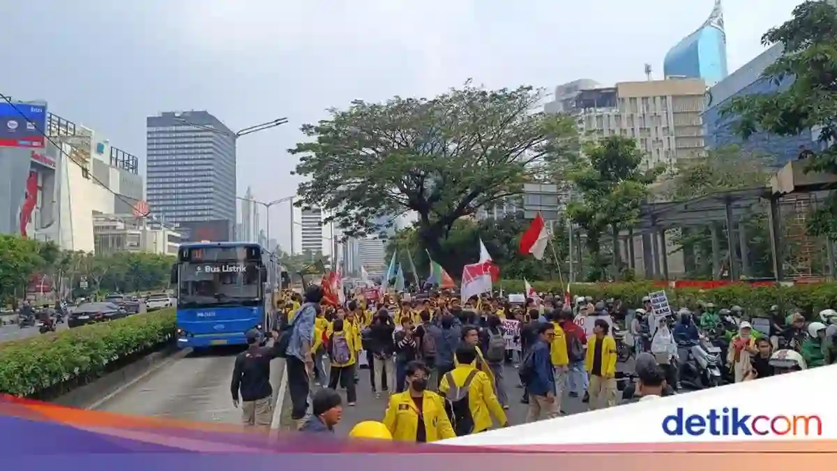 Aksi di Jakarta Pusat Picu Imbauan Pengalihan Perjalanan