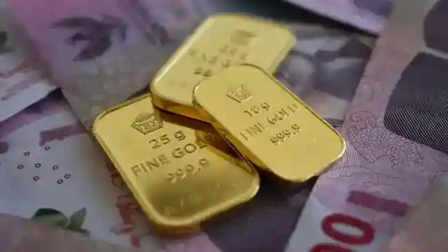 Emas Bertahan di Tengah Tekanan Suku Bunga, Peluang Menguat Masih Terbatas