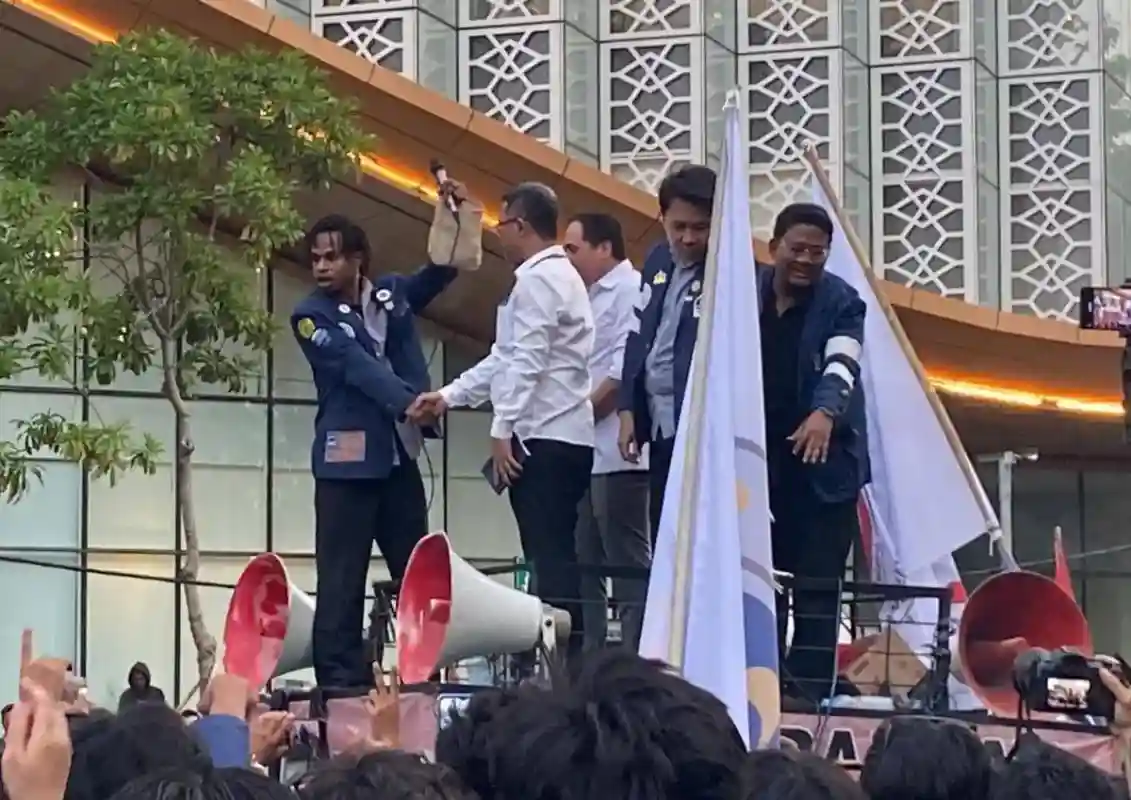 Janji Layanan ISPA Gratis Picu Sorakan dalam Aksi Mahasiswa Trisakti