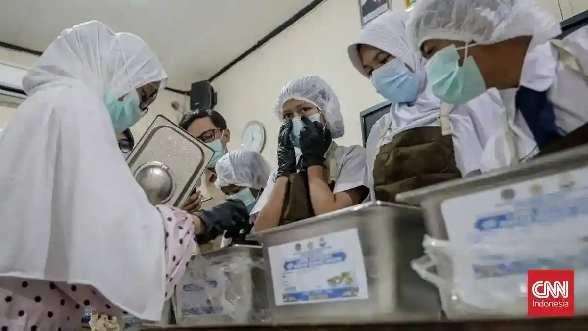 BGN Perluas Penyajian MBG di Kelas dan Pemantauan Dapur Berbasis AI