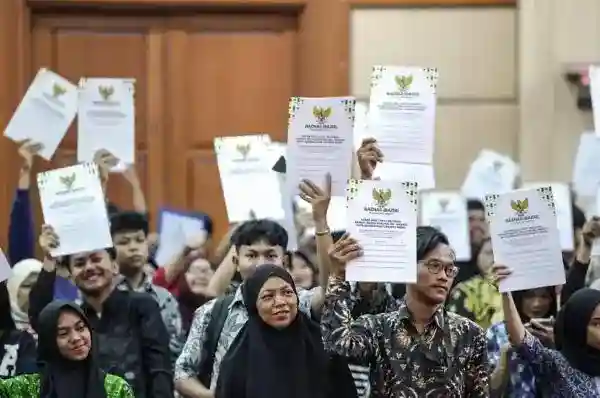 Program Tebus Ijazah DKI Jakarta Menjangkau 442 Warga Jakarta Barat