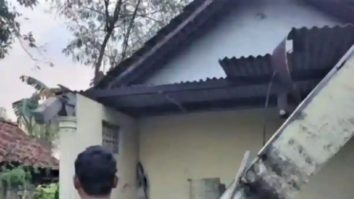 Dampak Puting Beliung di Kartoharjo: Kerusakan Rumah, Fasilitas Umum, dan Penanganan Darurat